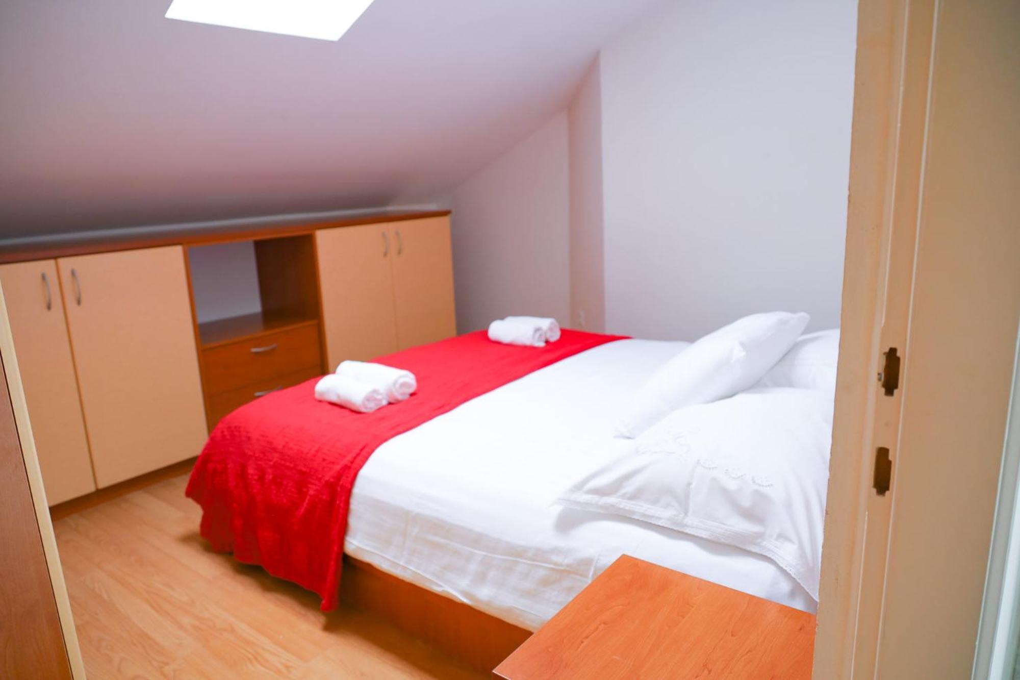 The Florens Residence Near The Beach With The Pool, Bbq And Kids Playground, Zadar Diklo Room photo