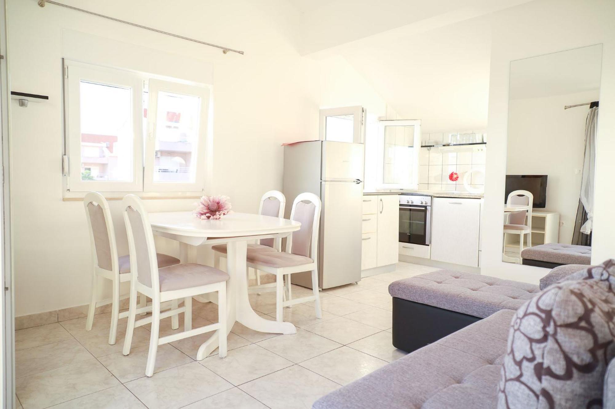 The Florens Residence Near The Beach With The Pool, Bbq And Kids Playground, Zadar Diklo Room photo